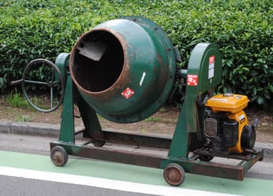 日工 トンボ工業★エンジン式★モルタル コンクリート★ポットミキサー★NGM-3★83L