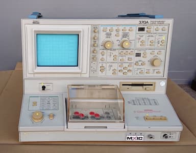 Tektronix テクトロニクス★プログラマブルカーブトレーサー★ ★SONY 370A